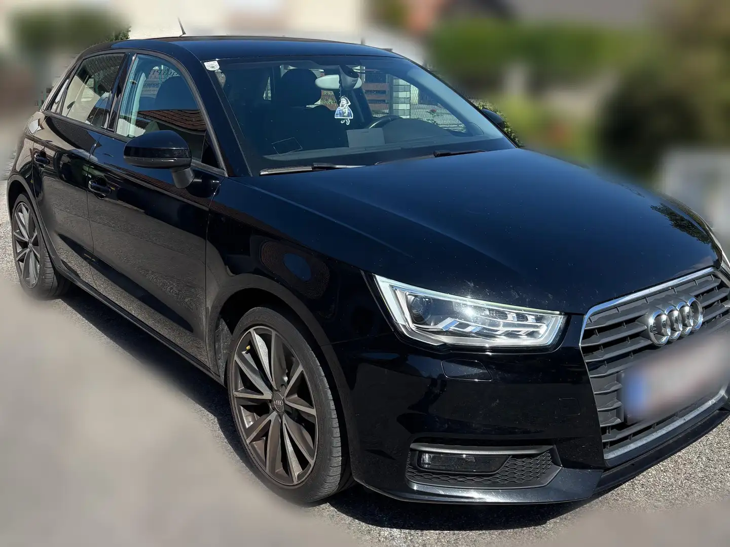 Audi A1 A1 SB 1,4 TDI COD Sport COD Sport Schwarz - 2