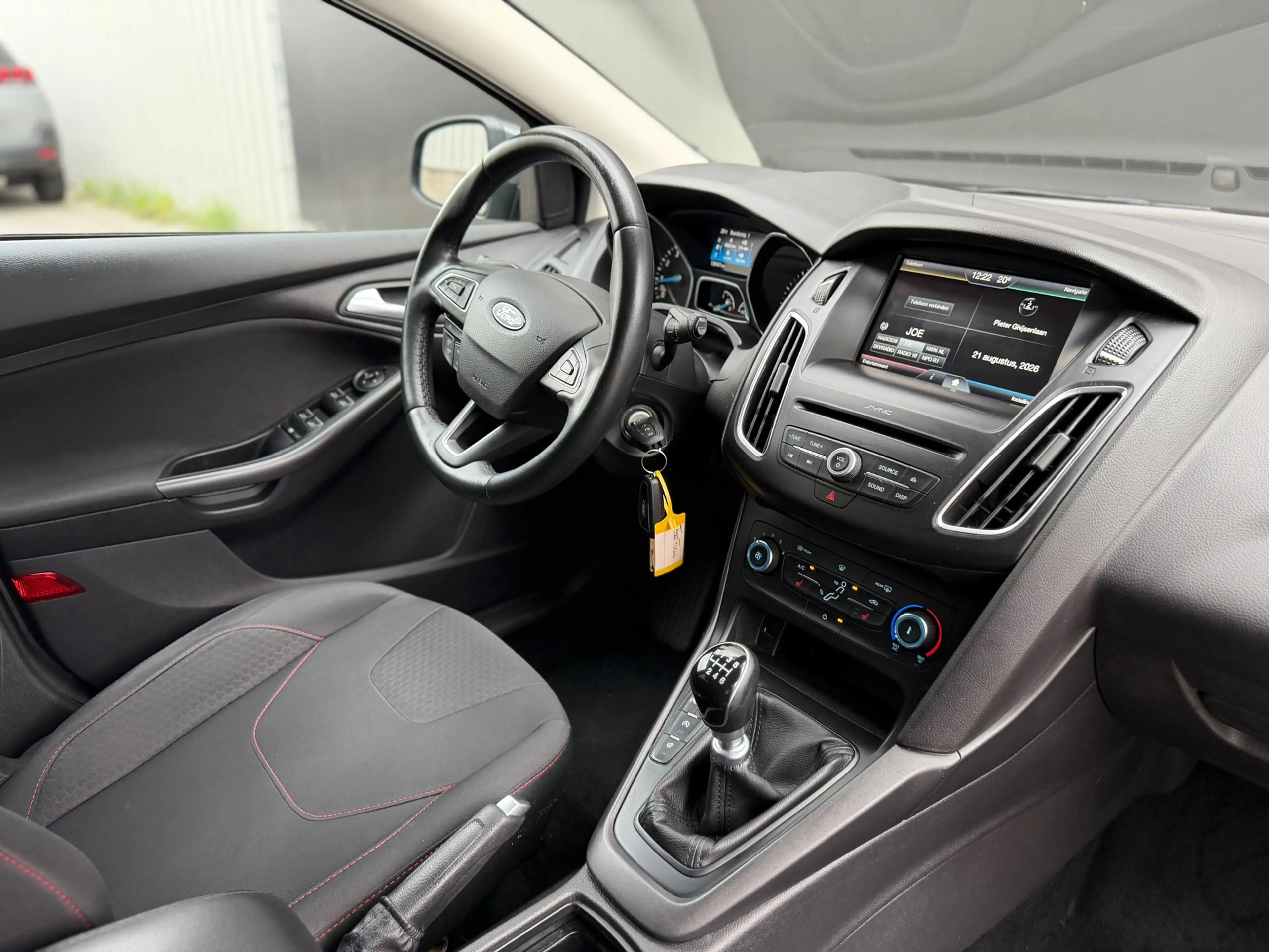 Ford Focus Wagon 1.5 Titanium Trekhaak Stoel Stoelverwarming — photo 20