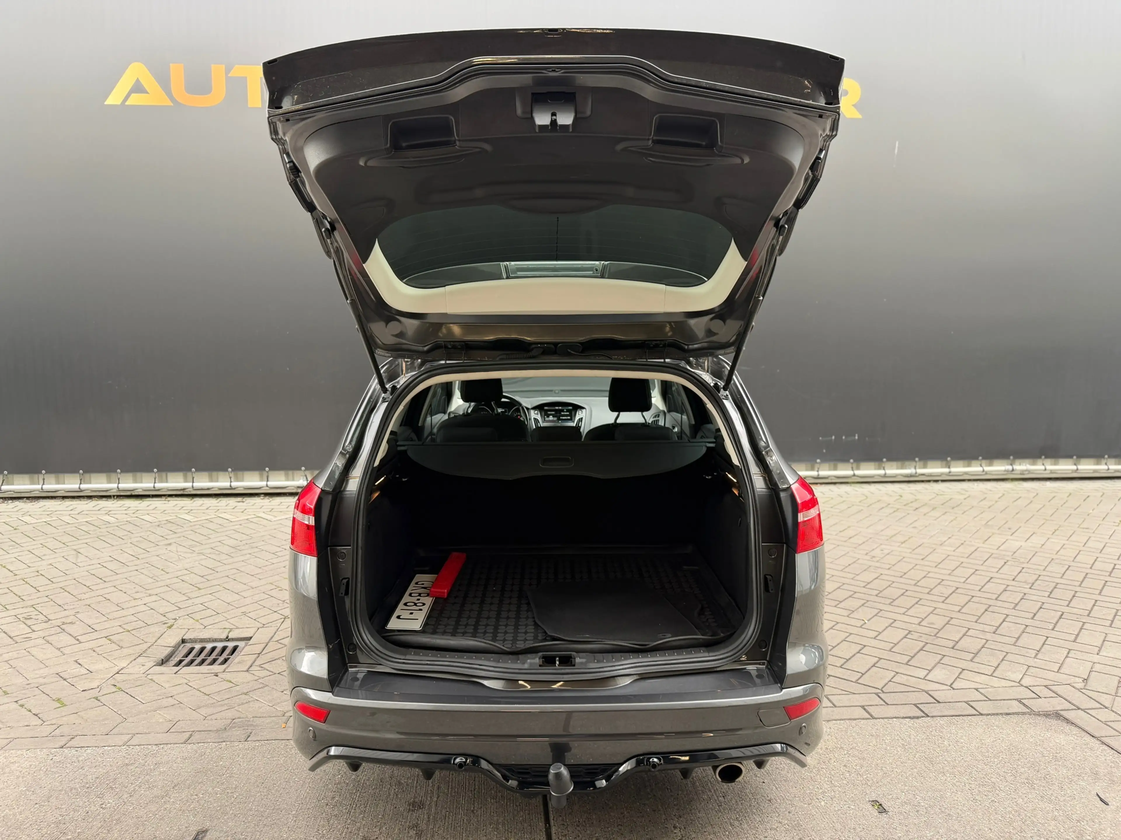 Ford Focus Wagon 1.5 Titanium Trekhaak Stoel Stoelverwarming — photo 13