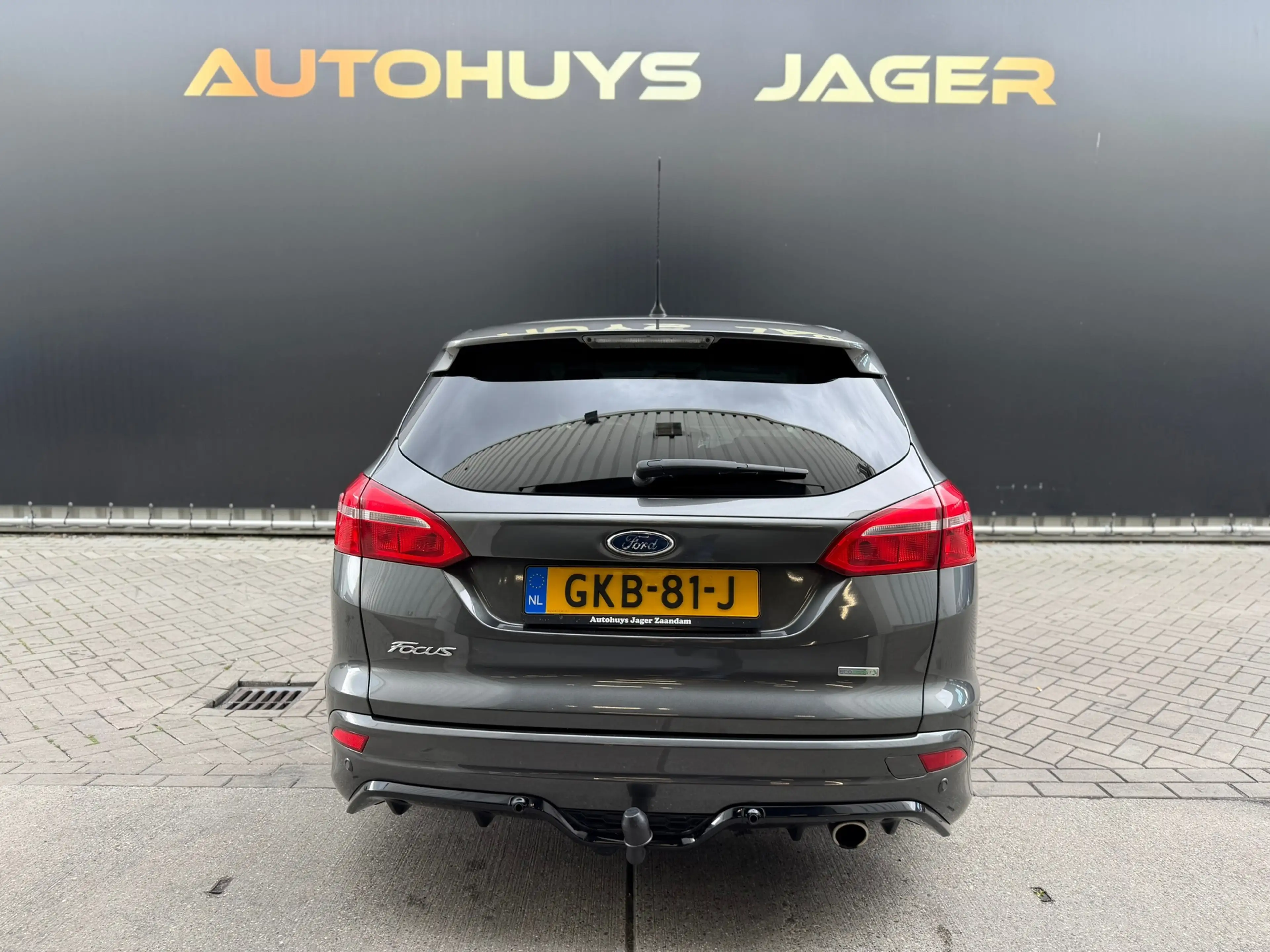 Ford Focus Wagon 1.5 Titanium Trekhaak Stoel Stoelverwarming — photo 4