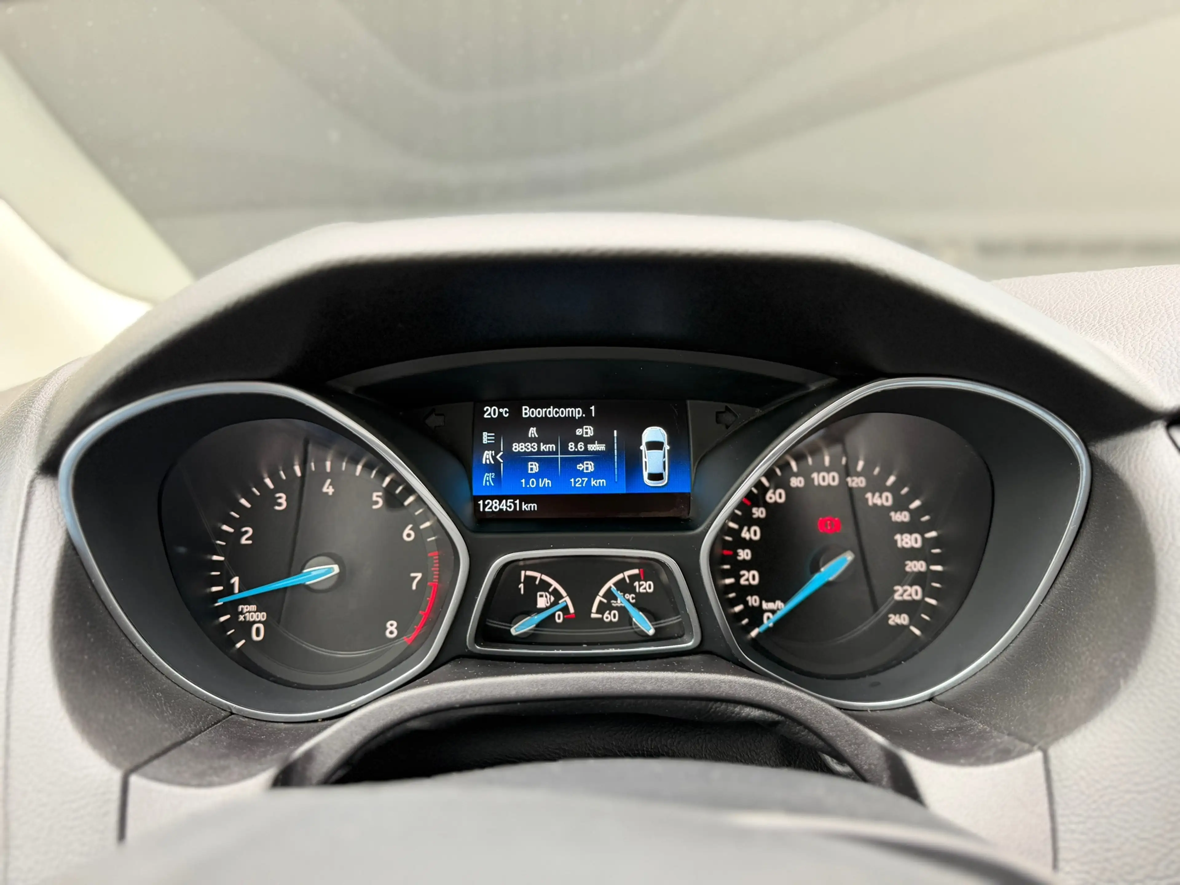 Ford Focus Wagon 1.5 Titanium Trekhaak Stoel Stoelverwarming — photo 38