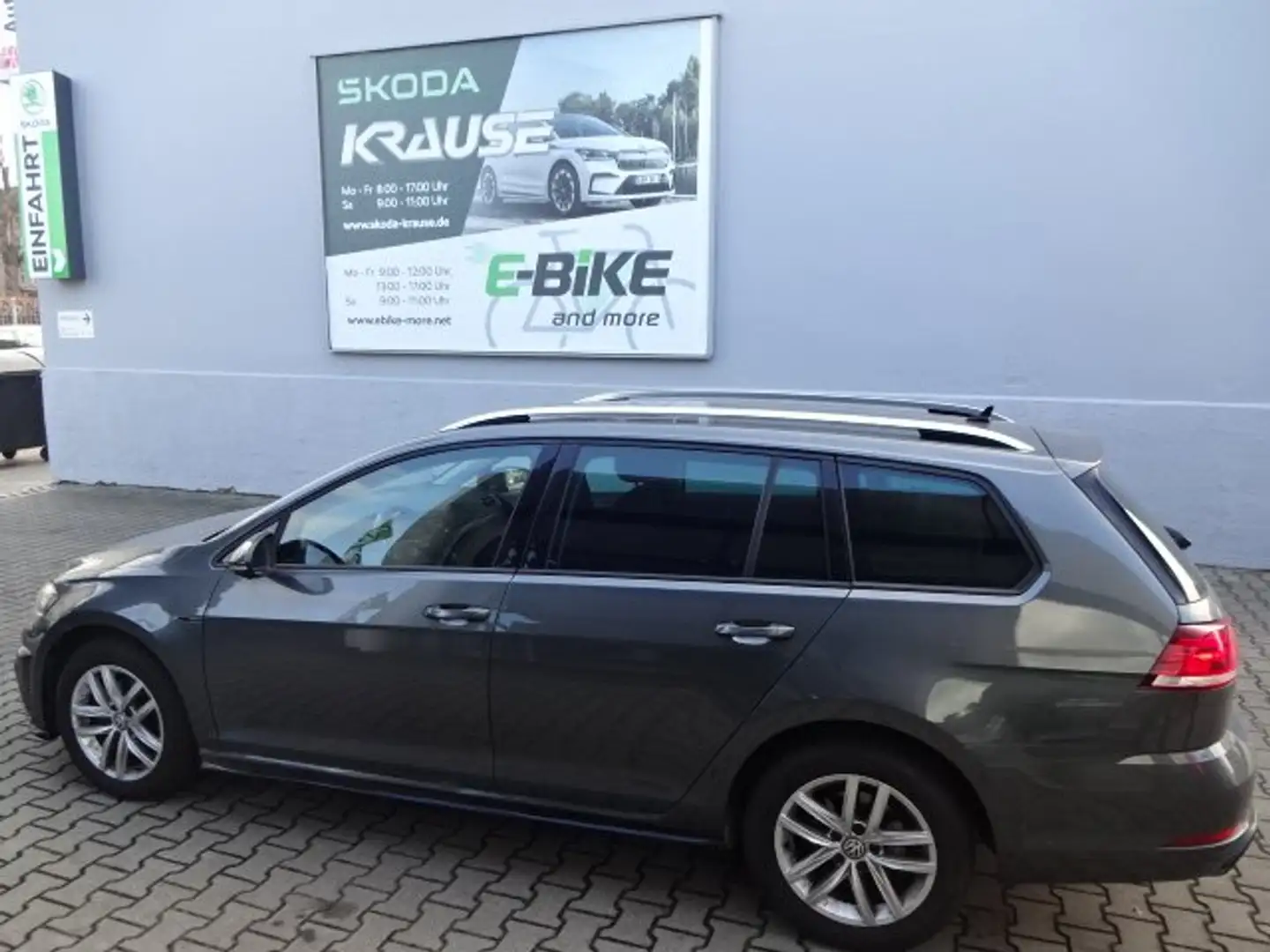 Volkswagen Golf Variant Comfortline SONDERAUSSTATTUNG "R-LINE" Grau - 2