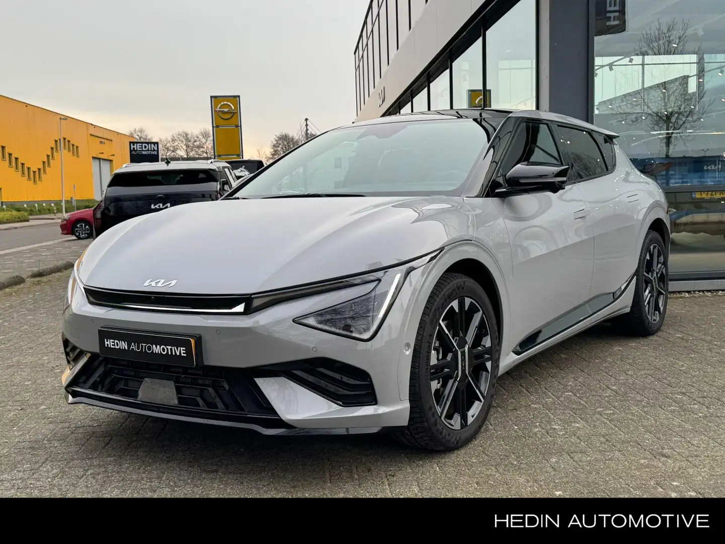 Kia EV6 GT-Line 84 kWh | Navigatie | Elek. Stoelen + Achte Gris - 1