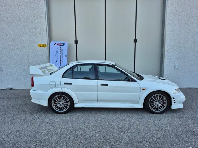 Mitsubishi Lancer EVO VI RS