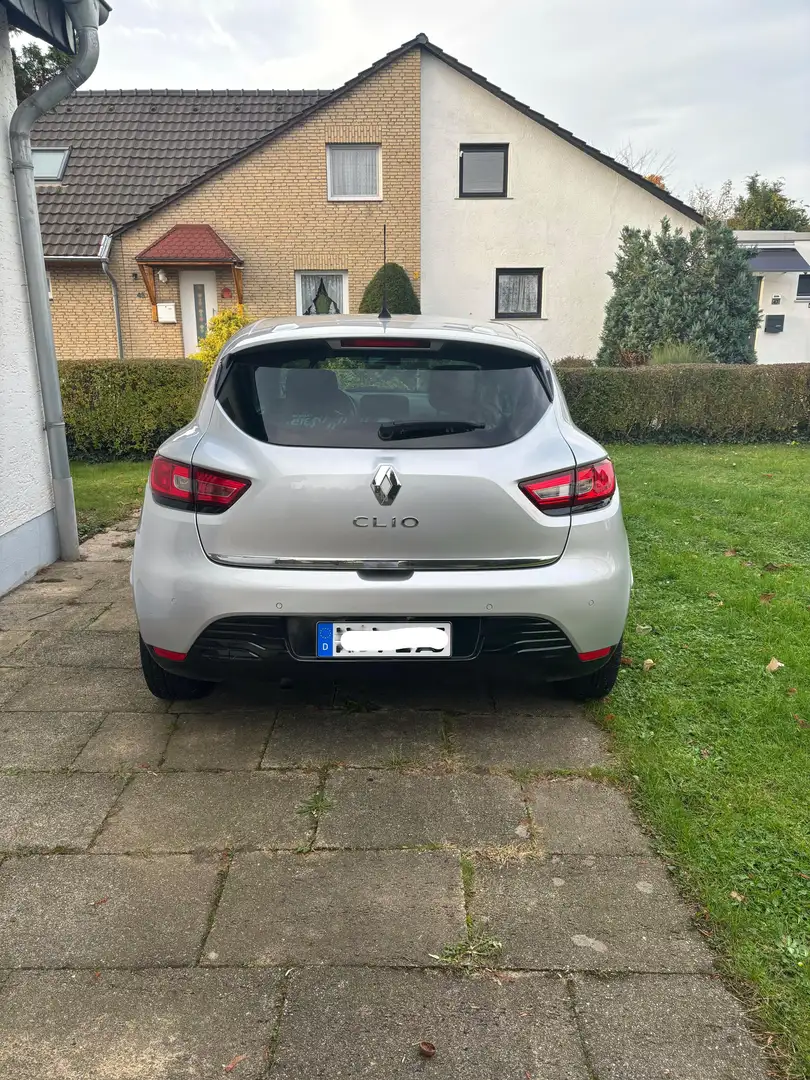 Renault Clio 1.2 16V 75 Limited - 2