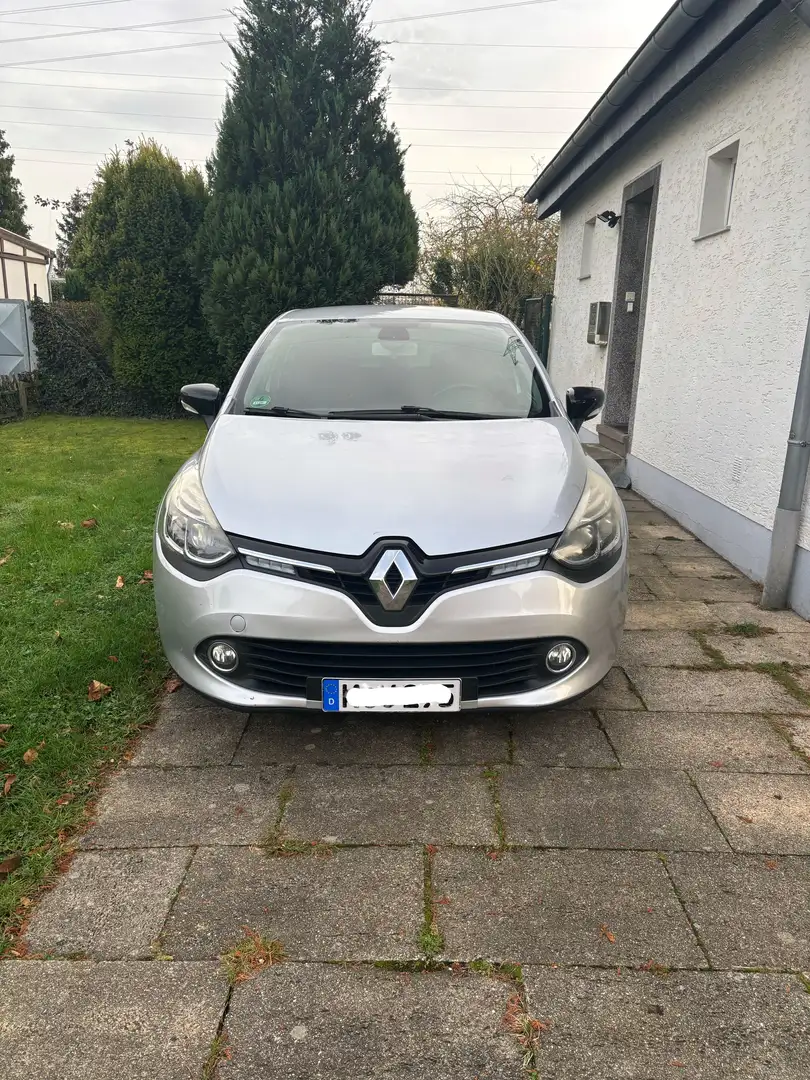 Renault Clio 1.2 16V 75 Limited - 1