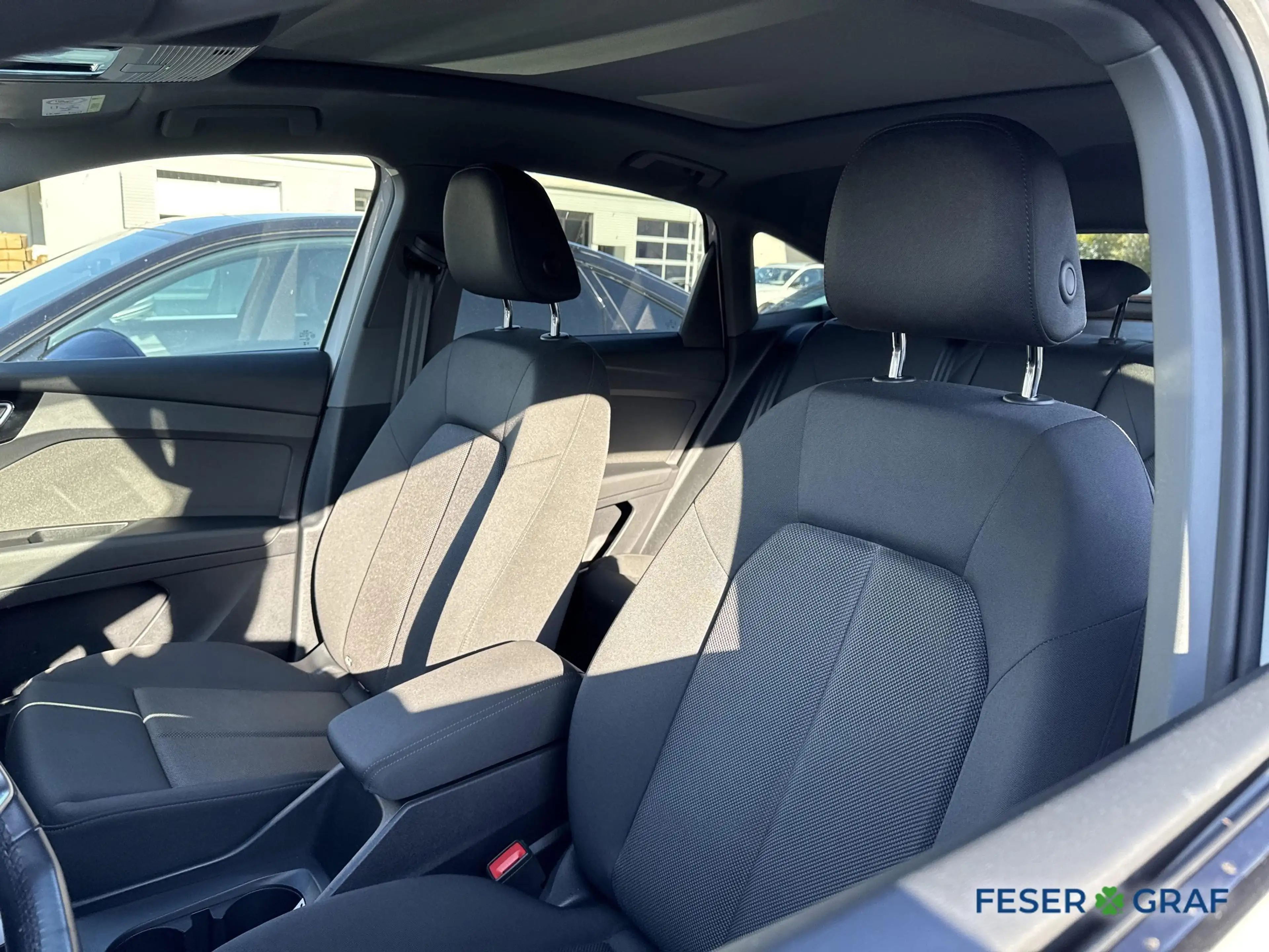 Audi Q4 e-tron Sportback 35 advanced PANO KAMERA NAVI — photo 9