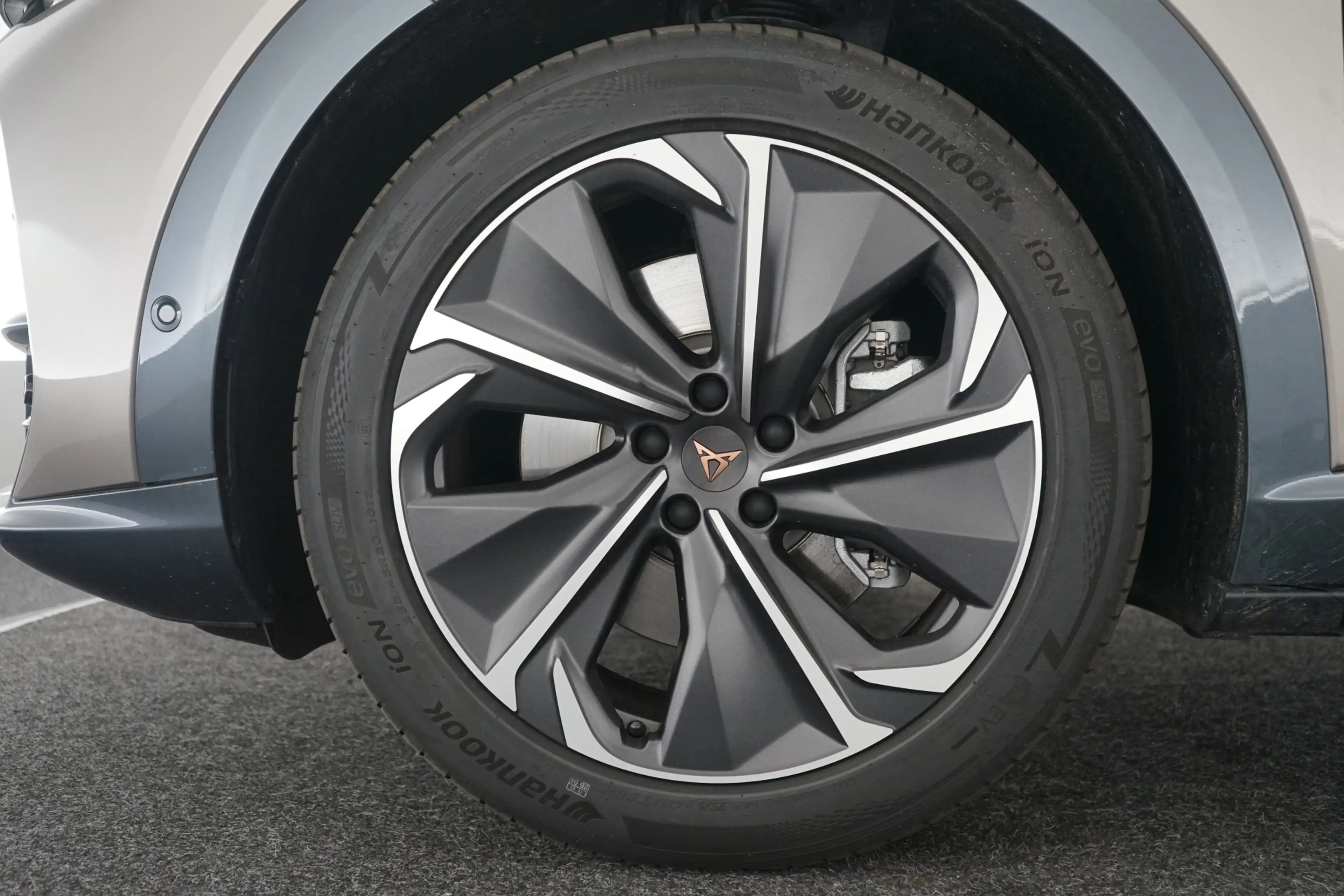 CUPRA Tavascan Business 82 kWh 286PK, 360gr. Camera, Stoelverwarm — photo 10