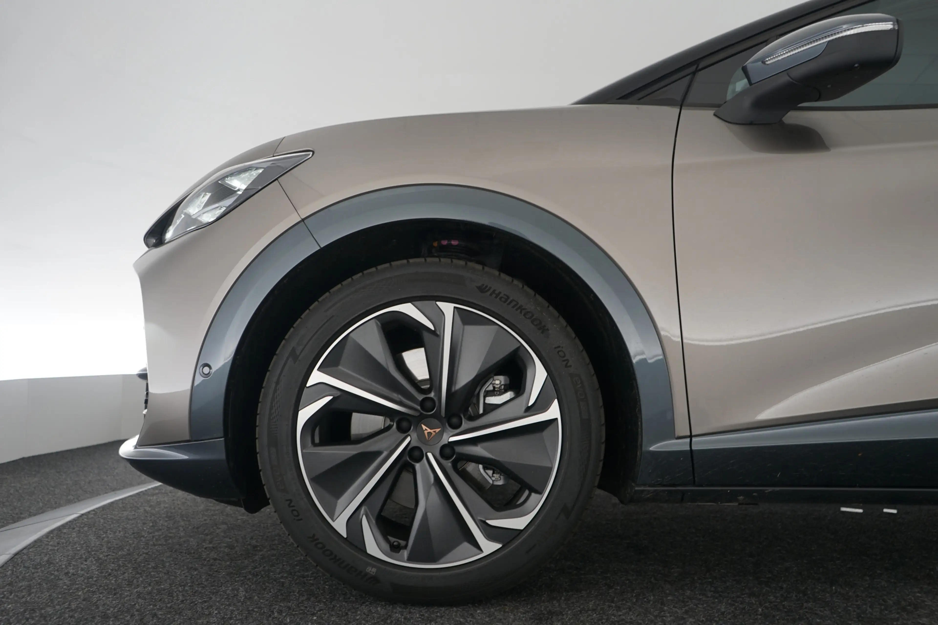 CUPRA Tavascan Business 82 kWh 286PK, 360gr. Camera, Stoelverwarm — photo 9