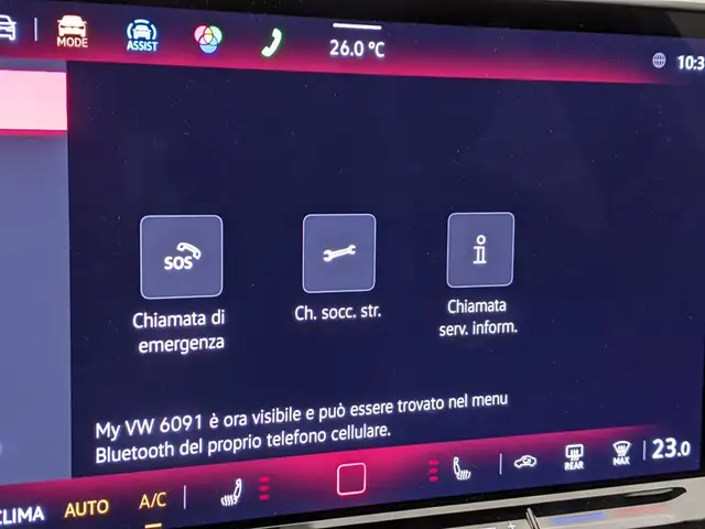Volkswagen T-Roc view 13