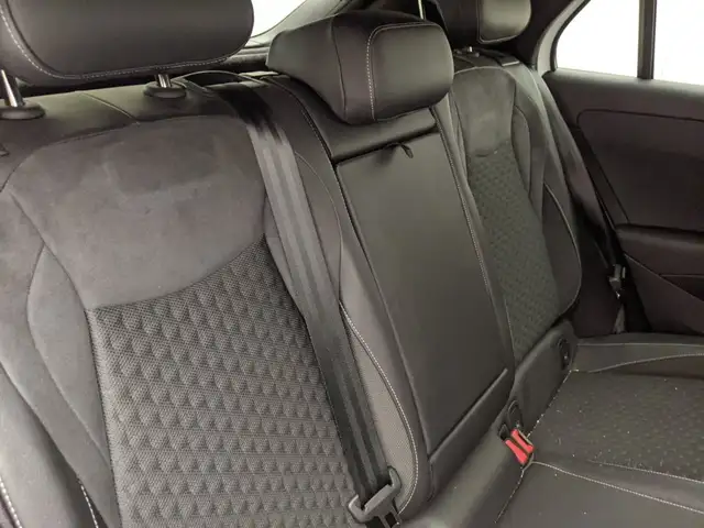 Volkswagen T-Roc view 8