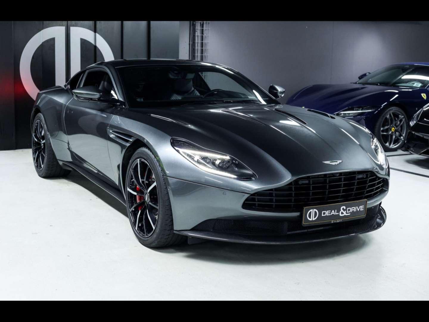 Aston Martin DB11 Coupé V12 -  - Joinsteer - #4