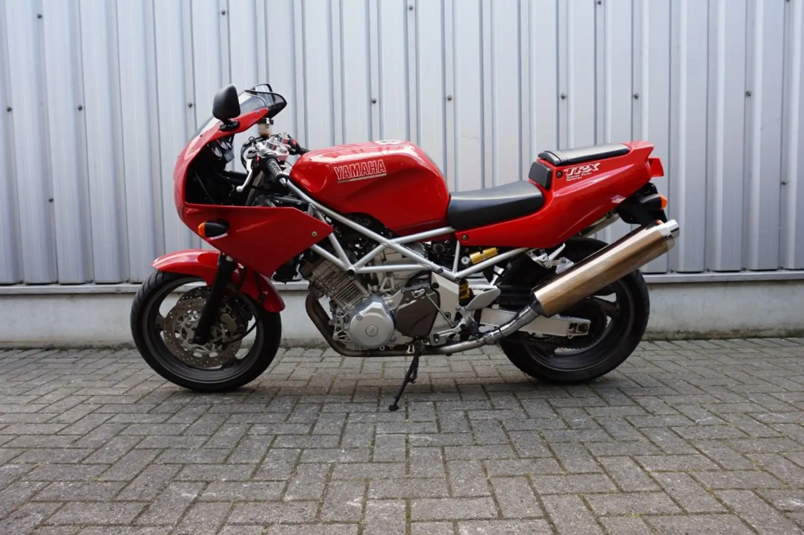 Yamaha TRX 850 - Rood - 1