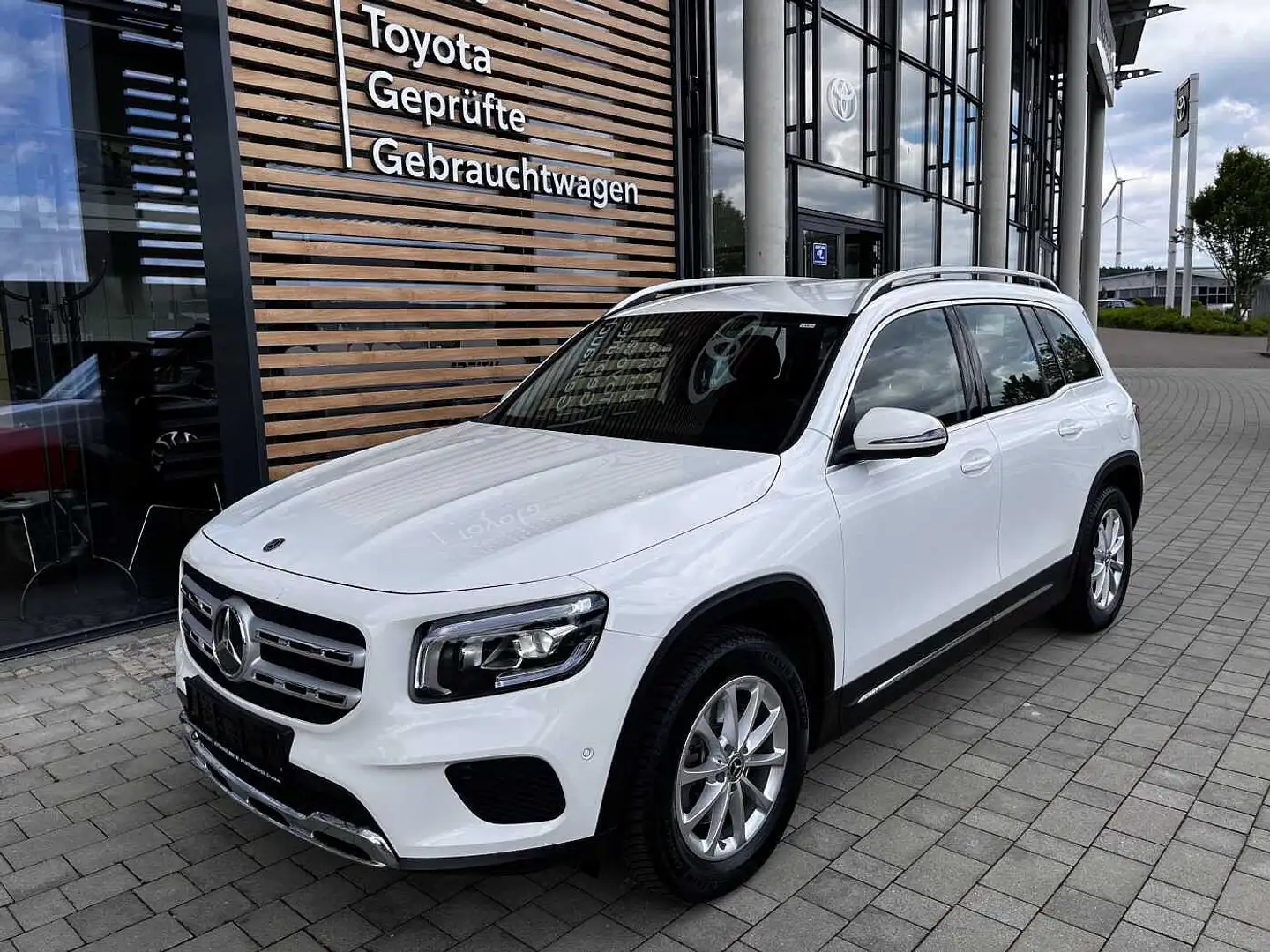 Mercedes-Benz GLB 250 4Matic 8G-DCT Progressive Alb - 2