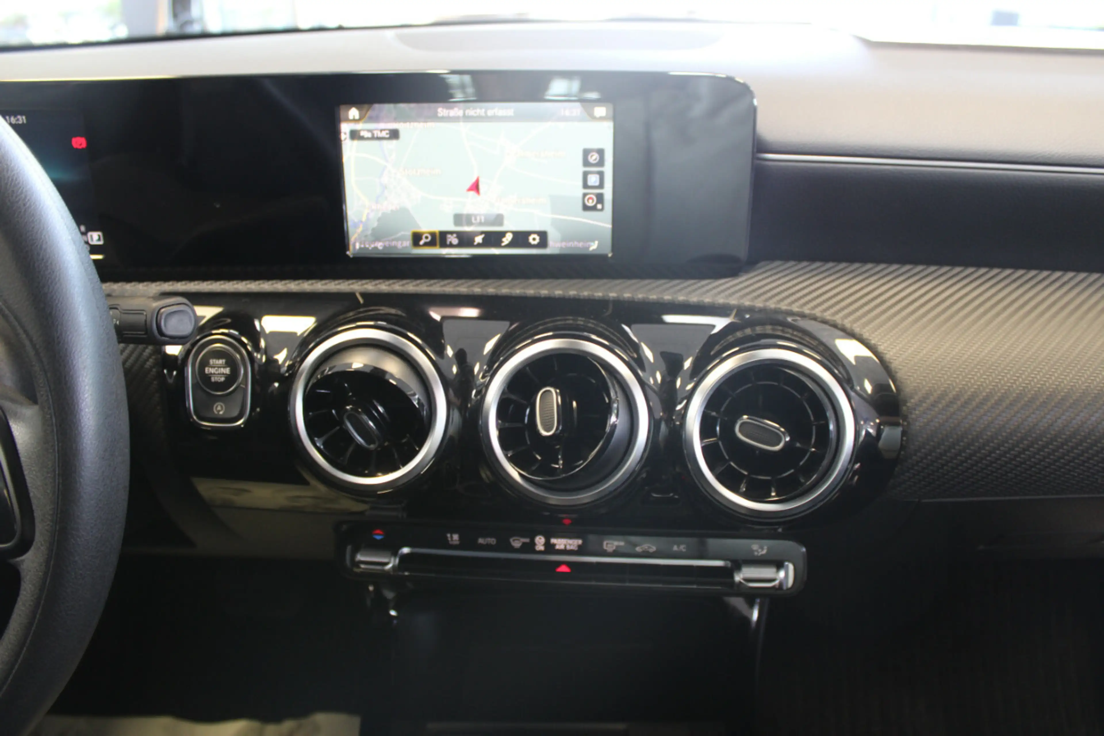 Mercedes-Benz CLA 180 7G-DCT Navi - BT. - Shz. — photo 10