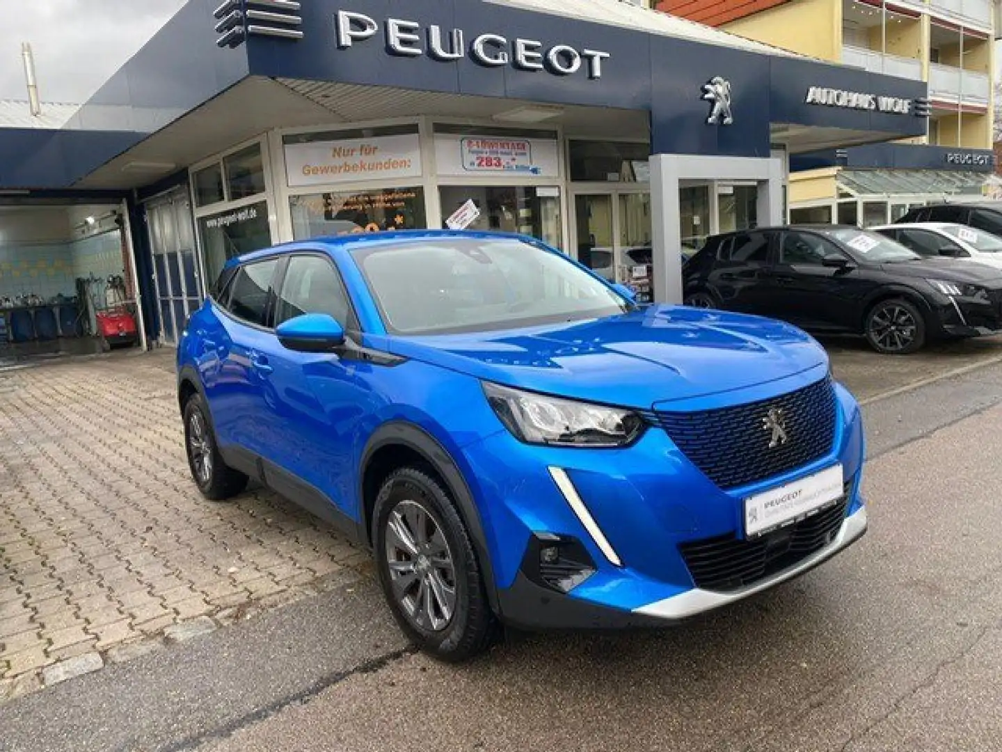 Peugeot e-2008 Active Bleu - 1