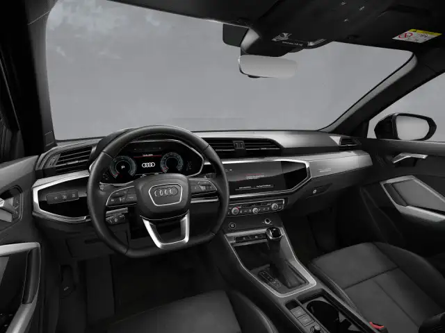 Audi Q3 view 8