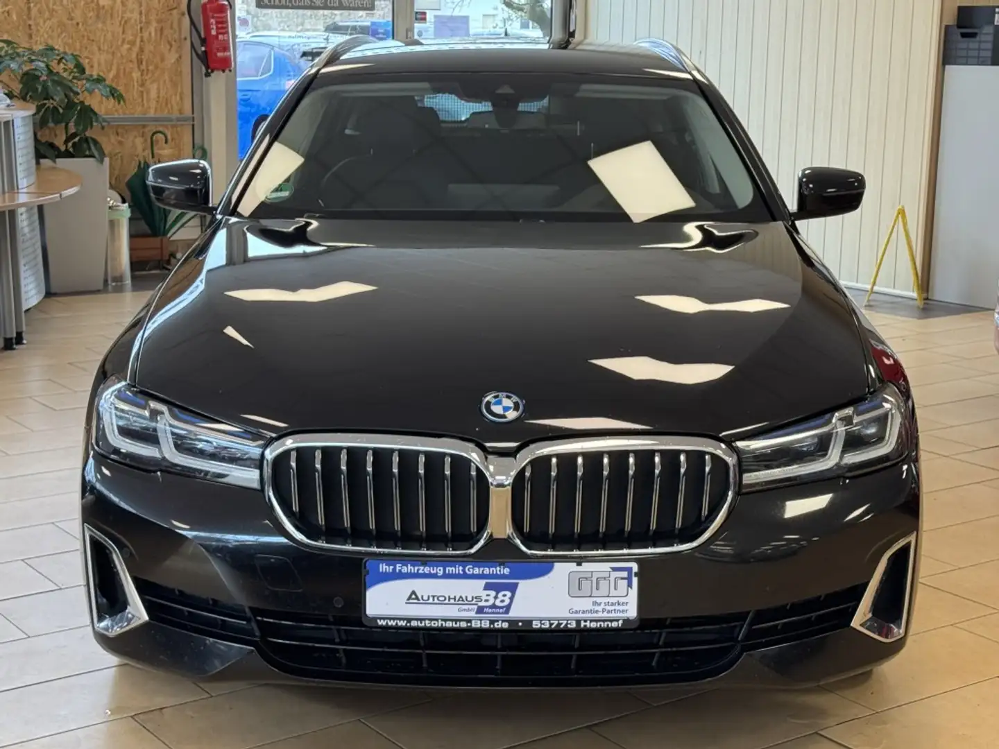 BMW 530 e xDrive Luxury*Innovations*Head-Up*Leder*SHZ Schwarz - 2
