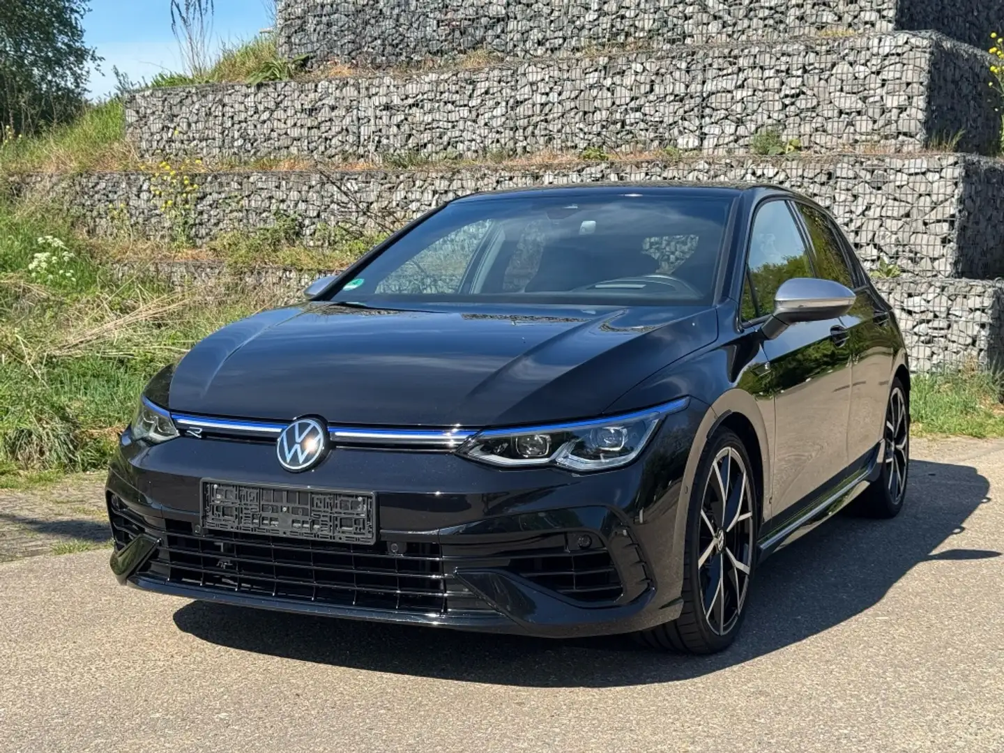 Volkswagen Golf VIII Lim. Golf VIII 2.0 TSI R 4Motion (EURO 6d) Noir - 1
