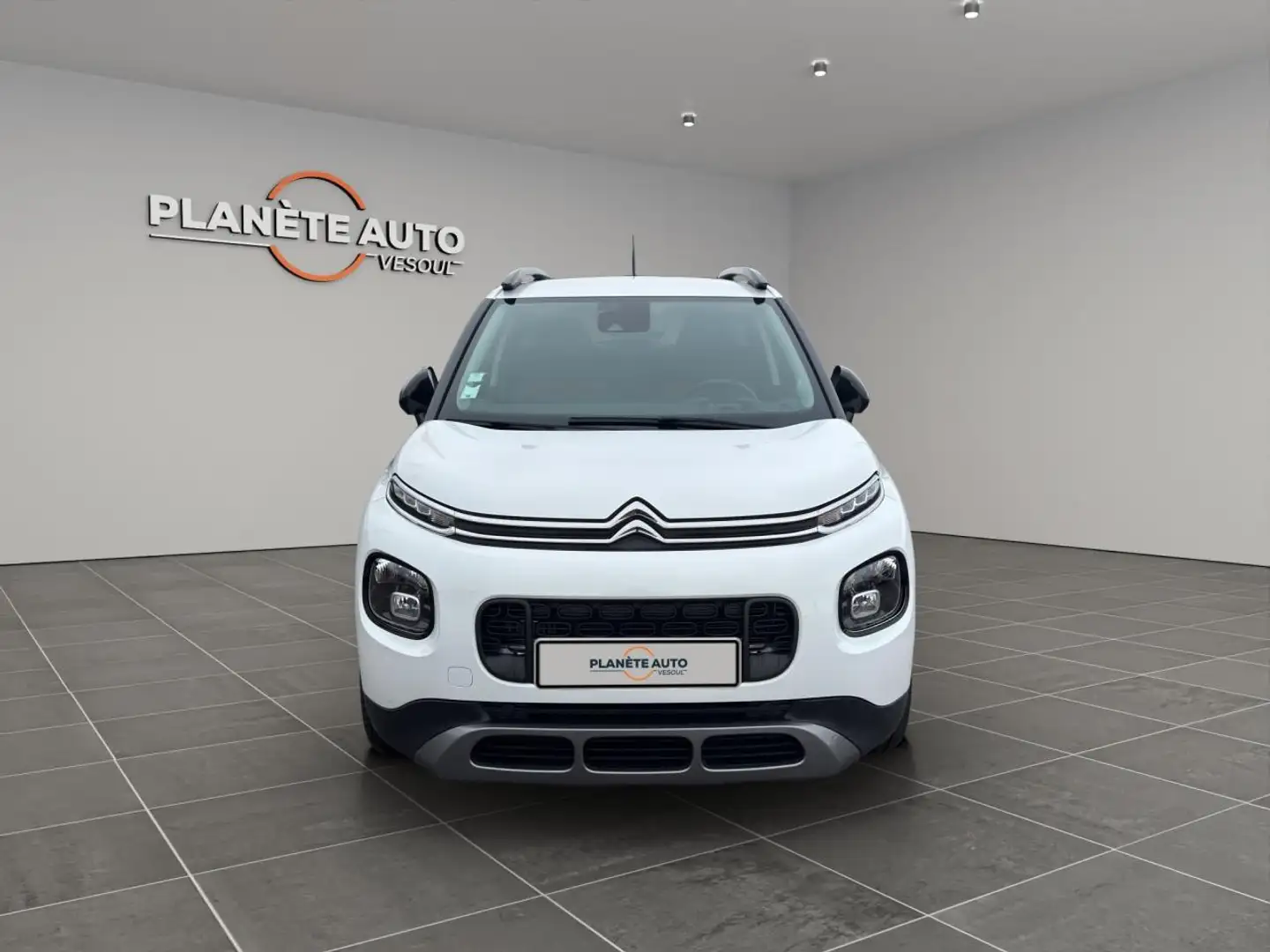 Citroen C3 Aircross 1.2 PureTech 12V - 110 S\u0026S Shine-1 ére Main Blanc - 2