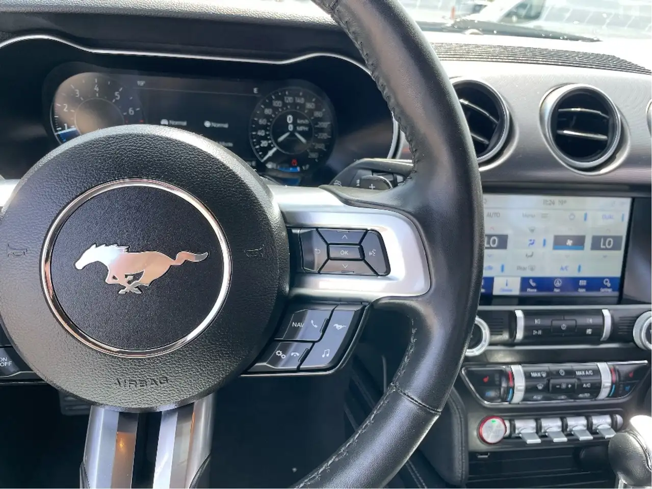 Ford Mustang снимка Ford Mustang