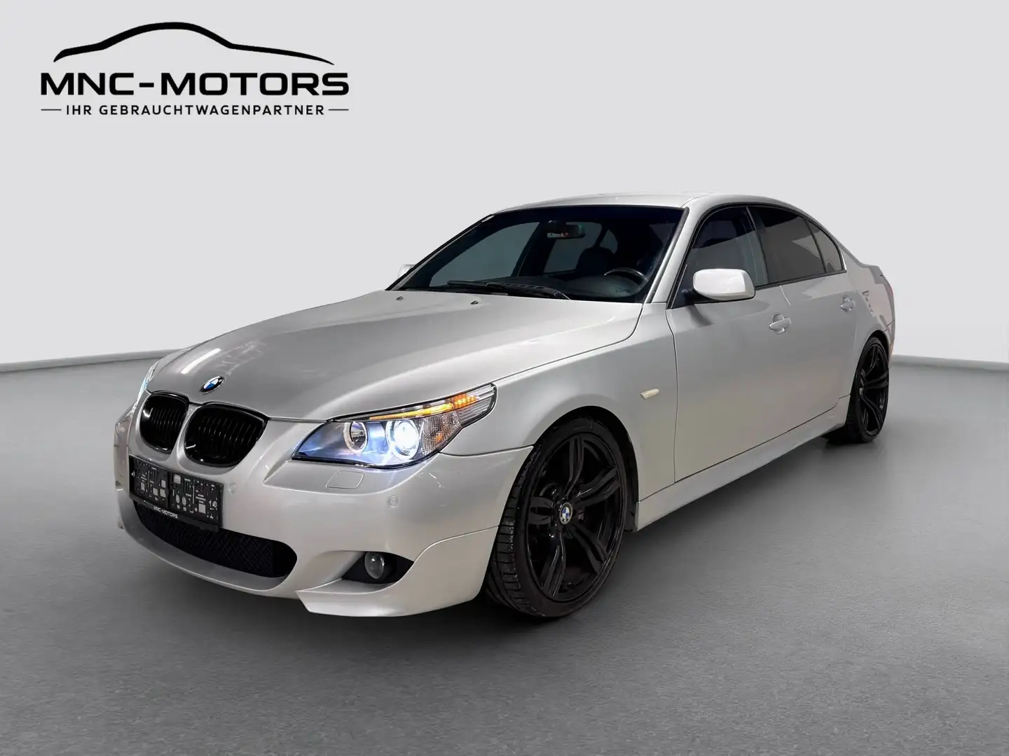BMW 535 d Aut. E60 M57 | M-Paket ab Werk | Xenon | Navi | PDC | SHZ | HiFi Silber - 1