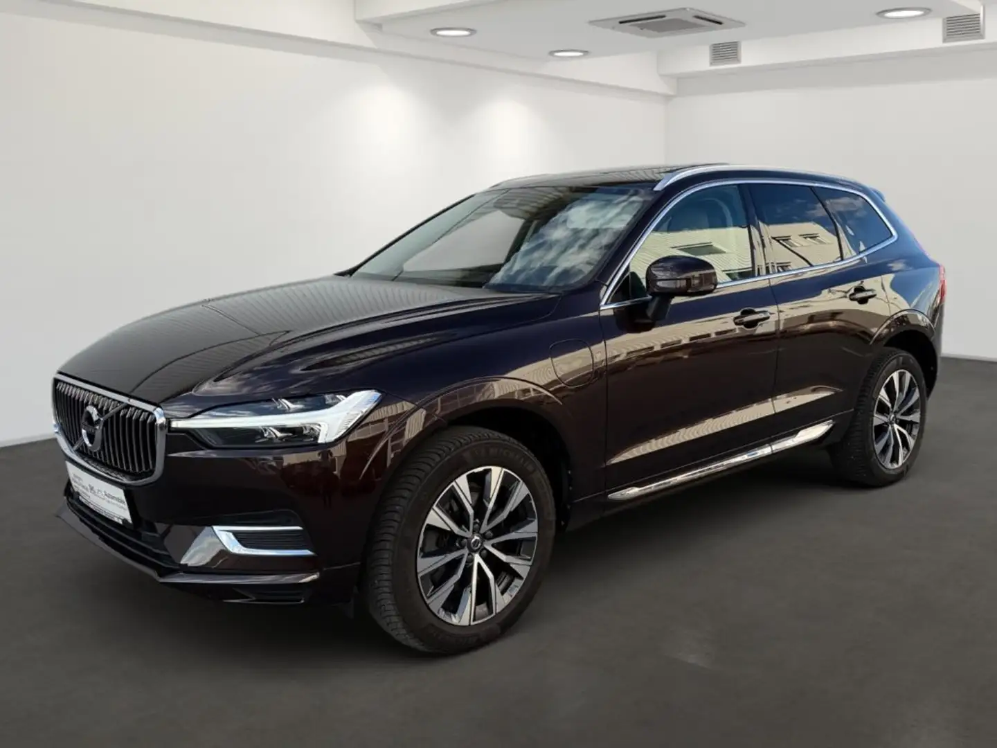Volvo XC60 T6 AWD Recharge PHEV Inscription Geartronic Braun - 1