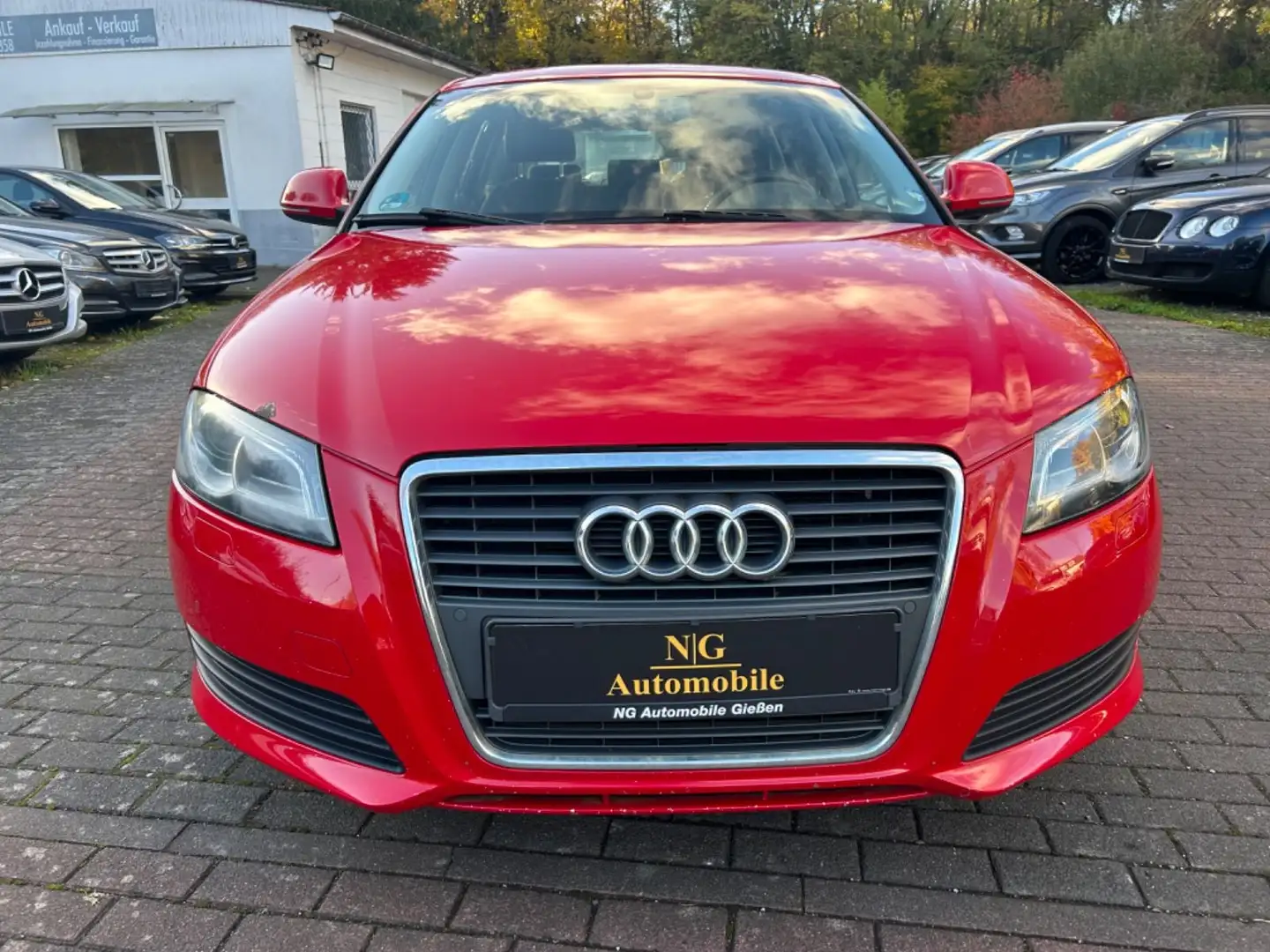 Audi A3 Sportback 1.4 TFSI Attr.*1.Hand*Xenon*2-Zonen Rouge - 2