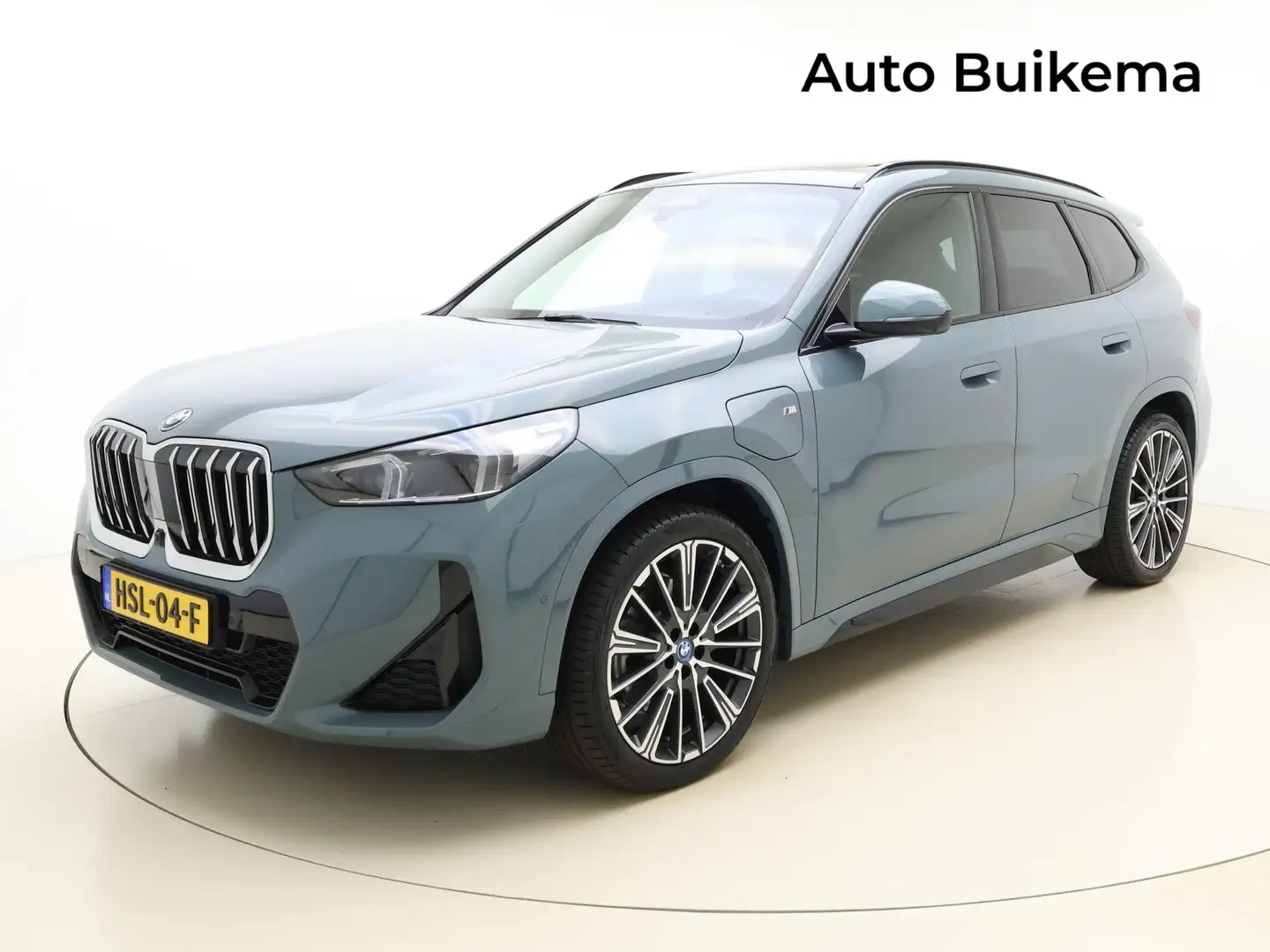 BMW X1 xDrive30e M Sport -Pano Dak -Massagestoel -Trekhaa Groen - 1