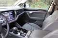 Volkswagen Touareg 3.0 TDi R-LINE 1.Hand*AHK*4x4*AUT*HEAD UP DISPLAY Grau - thumbnail 13
