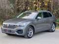 Volkswagen Touareg 3.0 TDi R-LINE 1.Hand*AHK*4x4*AUT*HEAD UP DISPLAY Grau - thumbnail 4