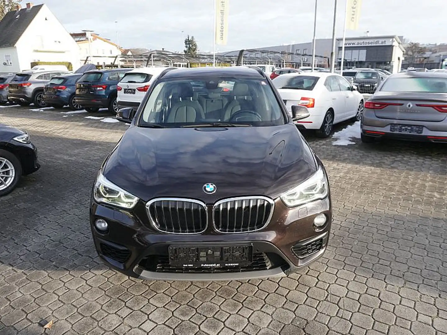 BMW X1 X1 sDrive18d *LED+NAVI* Brązowy - 2