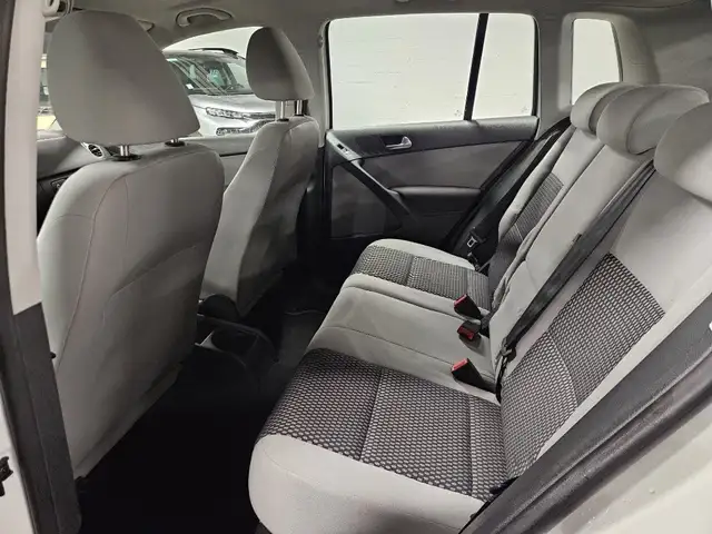 Volkswagen Tiguan view 9