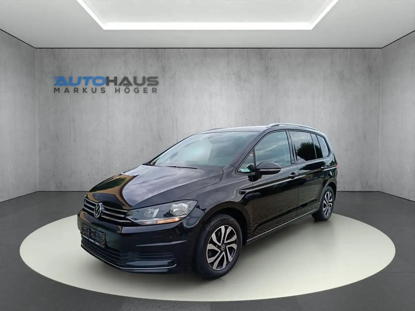 Volkswagen Touran 1.5 16V TSI ACT ACTIVE+7-SITZE+NAVI+IQ-DRIVE+LED+ Zwart - 1