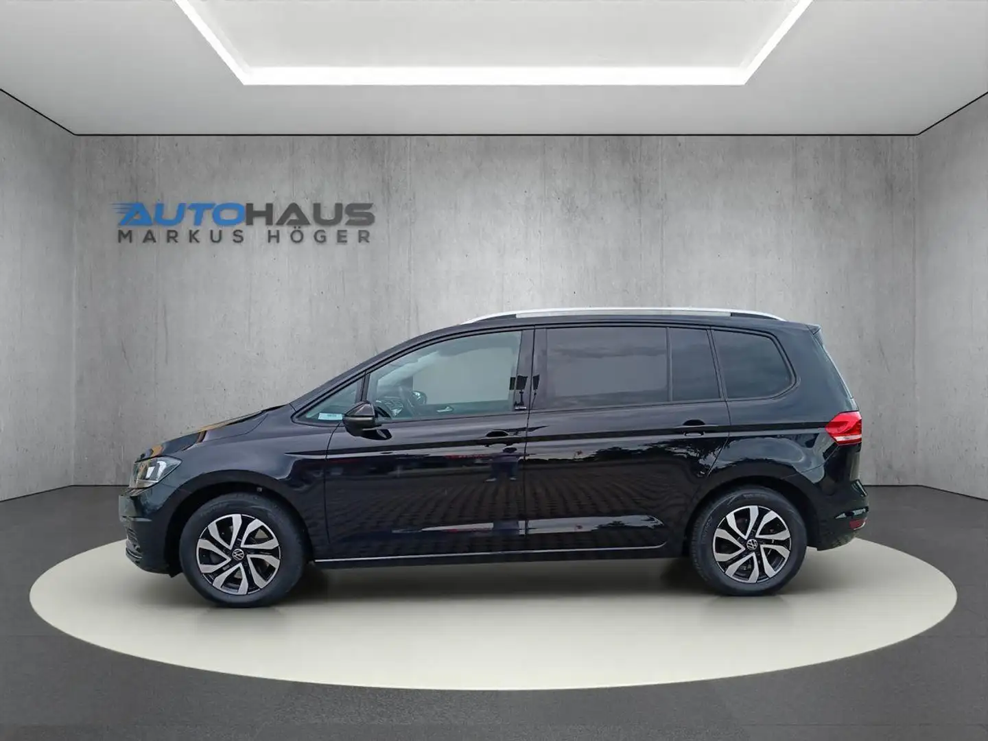 Volkswagen Touran 1.5 16V TSI ACT ACTIVE+7-SITZE+NAVI+IQ-DRIVE+LED+ Zwart - 2