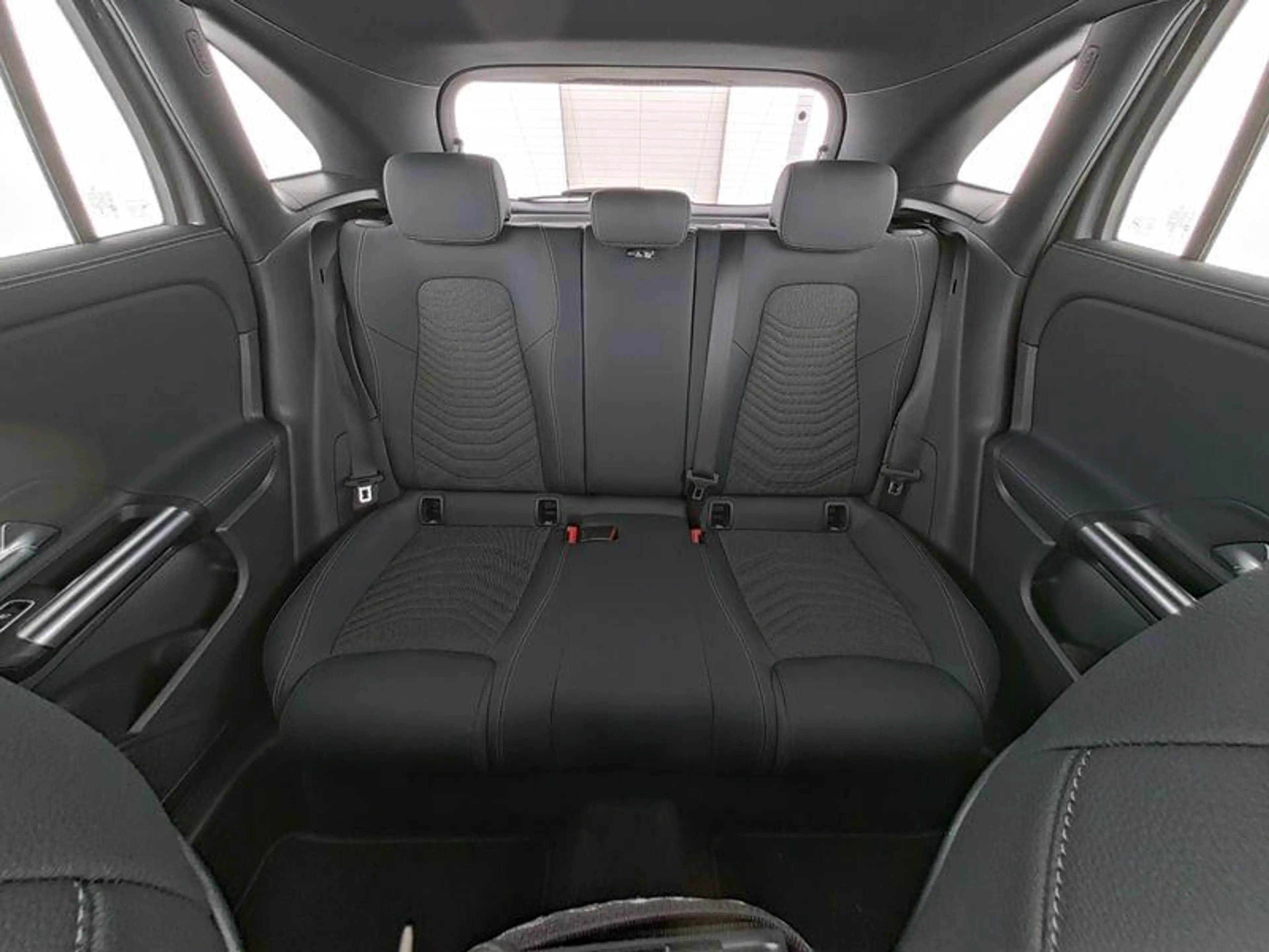 Mercedes-Benz GLA 250 e Business Solution Luxury / Stoelverwarming / Ach — photo 6
