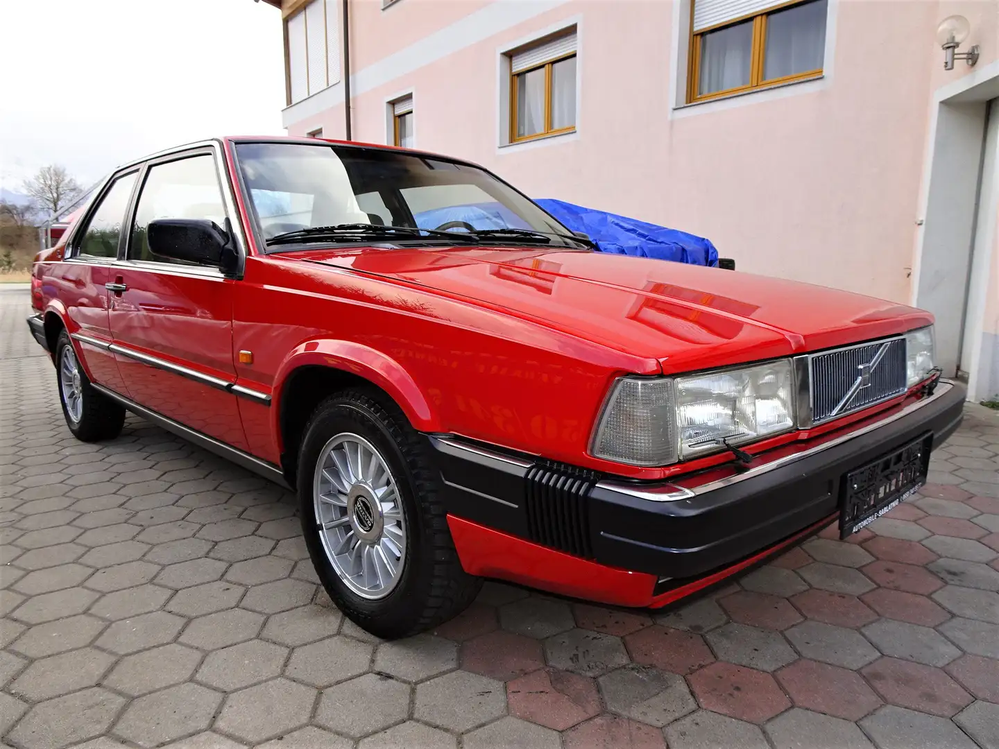 Volvo 780 Bertone V6 Red - 1