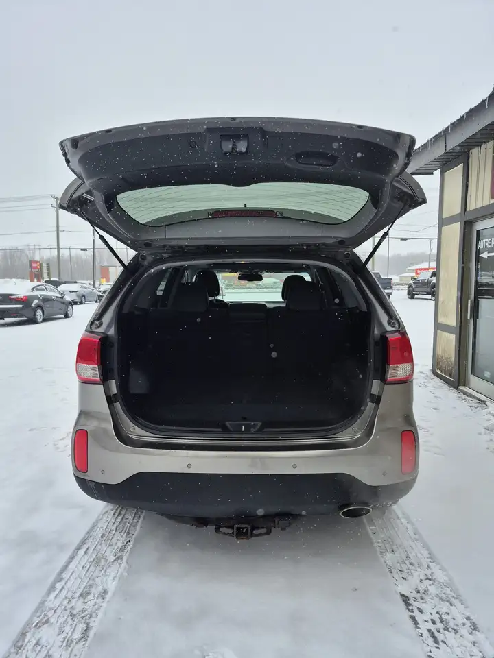 Kia Sorento снимка Kia Sorento