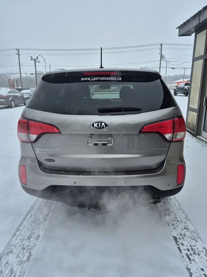 Kia Sorento снимка Kia Sorento