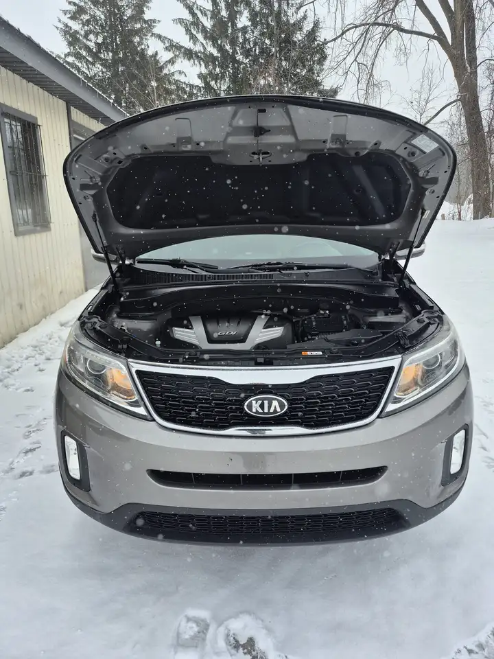 Kia Sorento снимка Kia Sorento