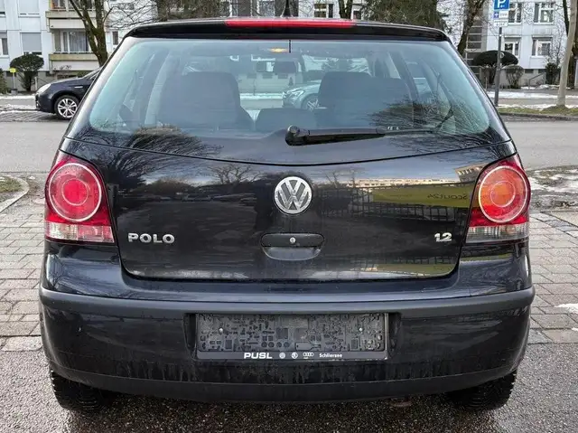 Volkswagen Polo view 5