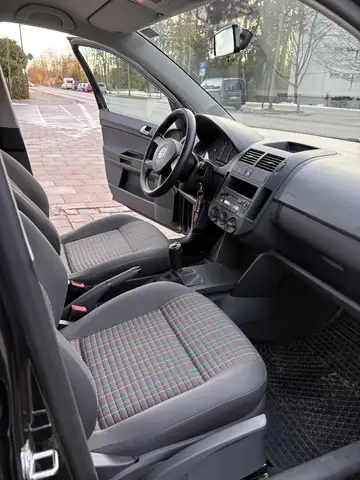 Volkswagen Polo view 13