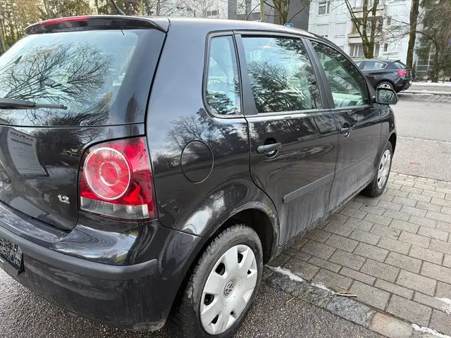 Volkswagen Polo view 6
