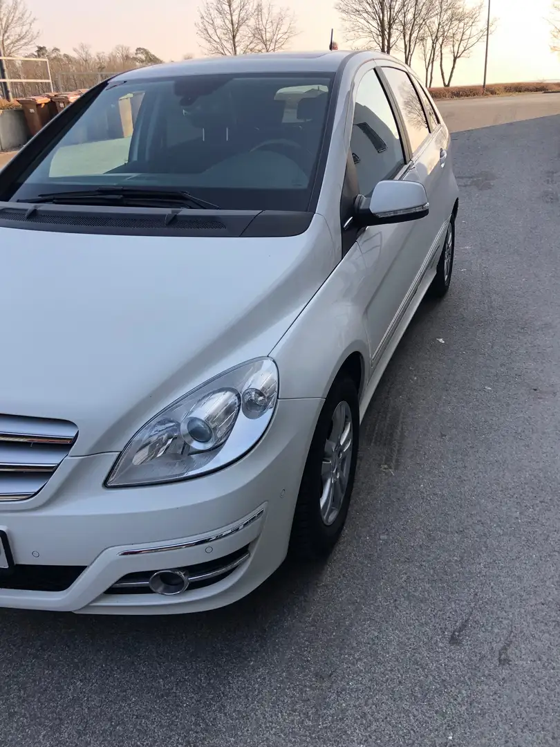 Mercedes-Benz B 180 B 180 BlueEFFICIENCY Weiß - 2