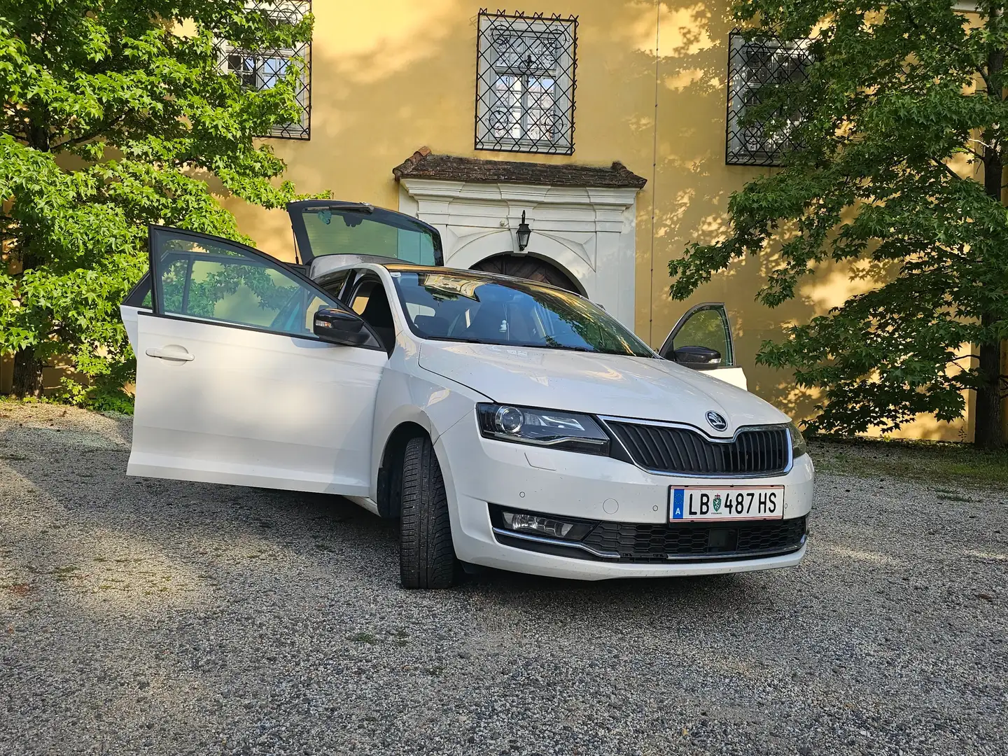 Skoda Rapid/Spaceback Rapid Spaceback 1,0 TSI Sport Sport Weiß - 2