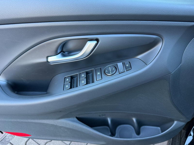 Hyundai i30 Kombi N-Line 1.6T-GDI DCT7-Navi-18Alu-Winterpaket- — photo 9