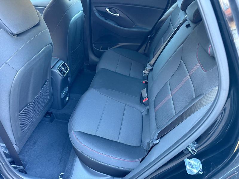 Hyundai i30 Kombi N-Line 1.6T-GDI DCT7-Navi-18Alu-Winterpaket- — photo 12