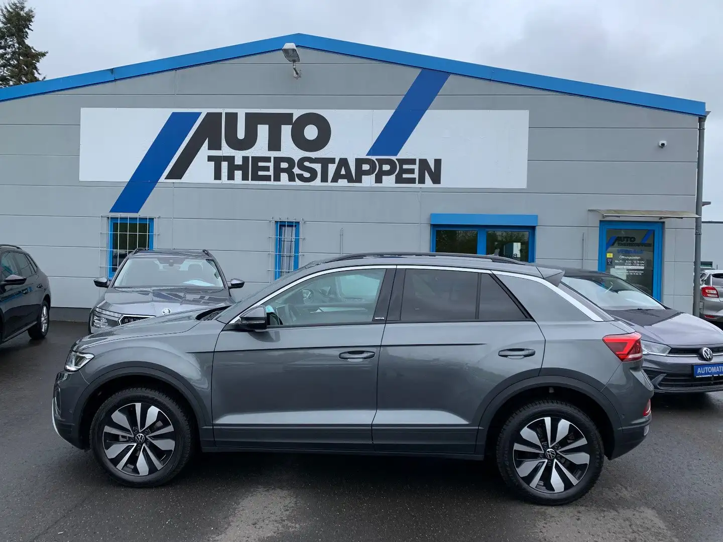 Volkswagen T-Roc 110PS Move Navi/Sitzh./PDC/LED/18°Reifen Grau - 2