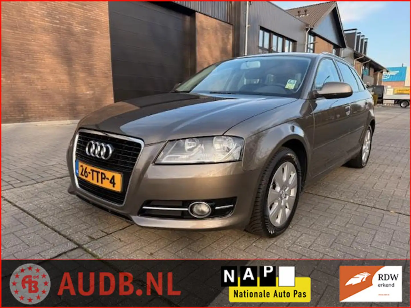 Audi A3 Sportback 1.4 TFSI Attraction Pro Line|5 DEURS|LIC Grau - 1