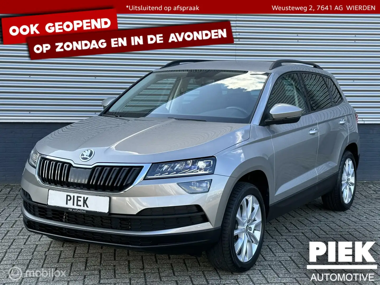 Skoda Karoq 1.5 TSI ACT Ambition AUTOMAAT, TREKHAAK Grijs - 1